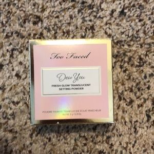 Too faced translucent setting powder